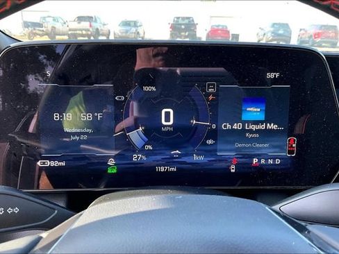 Certified 2025 Chevrolet Equinox EV RS AWD/4WD image 19