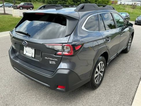 Certified 2025 Subaru Outback Premium AWD/4WD image 7