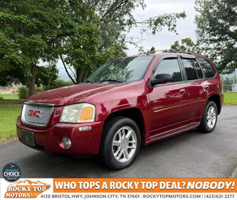 Used 2007 GMC Envoy Denali AWD/4WD image 1