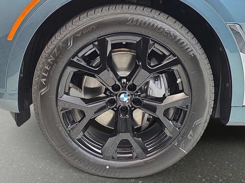 Used 2026 BMW X7 xDrive40i AWD/4WD image 33