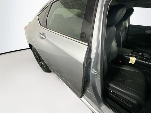 Used 2023 Acura TLX FWD image 28