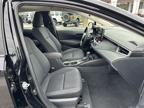 Used 2023 Toyota Corolla LE image 13