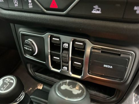 New 2026 Jeep Wrangler Unlimited Sport image 35