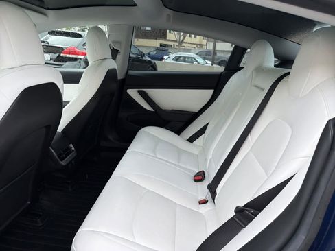 Used 2019 Tesla Model 3 Long Range image 29