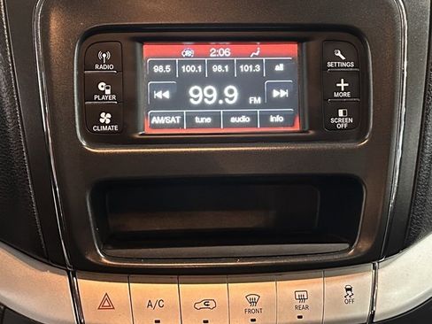 Used 2014 Dodge Journey SXT w/ Flexible Seating Group image 15