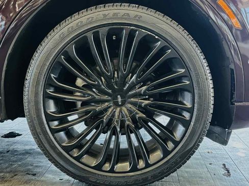 Used 2023 Lincoln Aviator Black Label w/ Dynamic Handling Package AWD/4WD image 30
