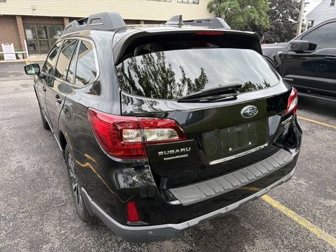 Used 2017 Subaru Outback 3.6R Limited AWD/4WD image 10