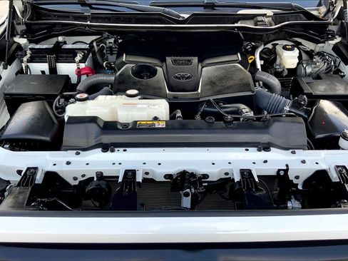 Used 2023 Toyota Tundra SR5 AWD/4WD image 31