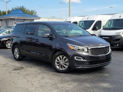 Used 2020 Kia Sedona LX
