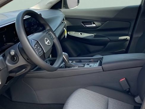New 2026 Nissan Sentra SV w/ Floor Mat Package FWD image 18