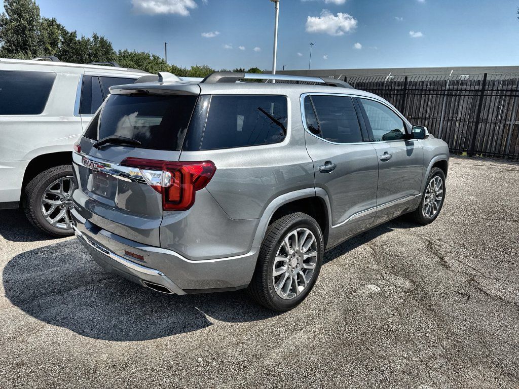 Used 2023 GMC Acadia Denali w/ Denali Ultimate Package FWD image 7