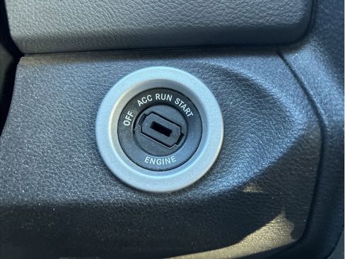 Used 2019 RAM 1500 Classic Warlock image 22