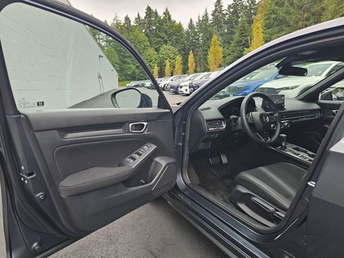 Used 2025 Honda Civic Sport image 23