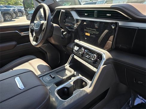 New 2025 GMC Sierra 2500 Denali w/ Technology Package image 11