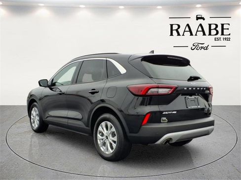 Used 2023 Ford Escape Active w/ Tech Pack #2 image 8
