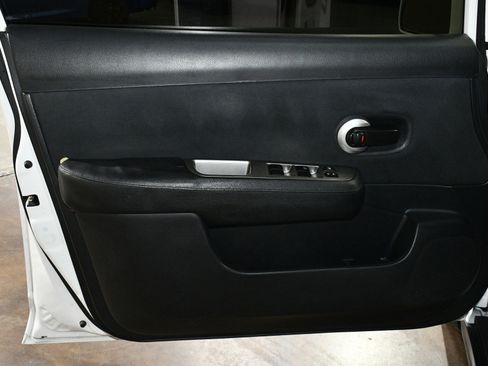 Used 2009 Nissan Versa 1.8 S w/ PWR Pkg image 43