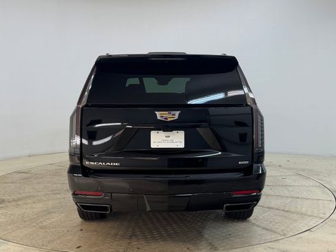 Certified 2025 Cadillac Escalade ESV Sport image 10
