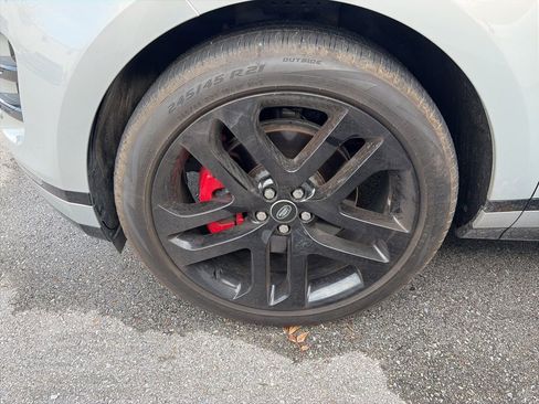 Used 2023 Land Rover Range Rover Evoque R-Dynamic SE image 15