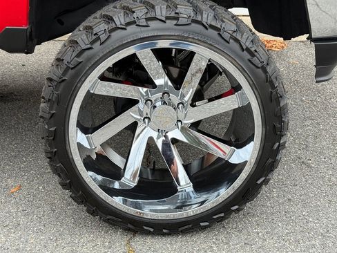 Used 2019 Chevrolet Silverado 1500 LT w/ All Star Edition image 36