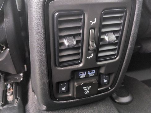 Used 2023 Dodge Durango R/T image 25