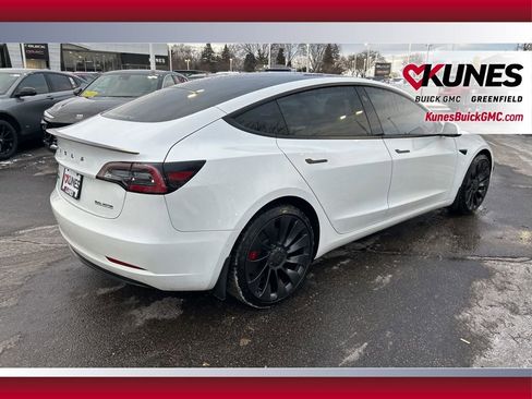 Used 2022 Tesla Model 3 Performance image 5