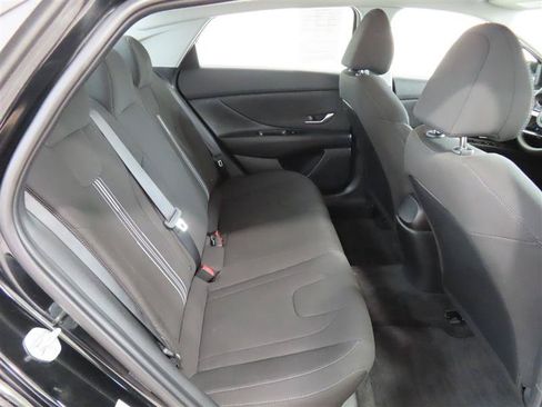 Used 2023 Hyundai Elantra SEL FWD image 29