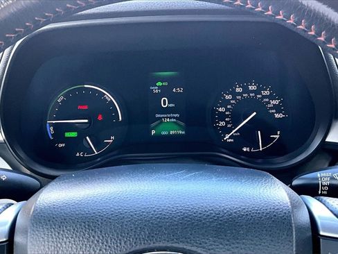 Used 2021 Toyota Sienna XSE image 13