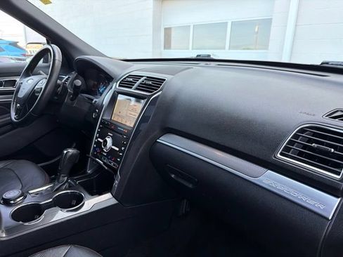 Used 2019 Ford Explorer Sport w/ Equipment Group 401A AWD/4WD image 29