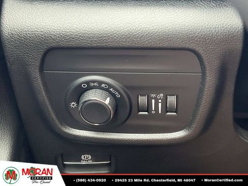Used 2024 Jeep Grand Cherokee L Altitude AWD/4WD image 27