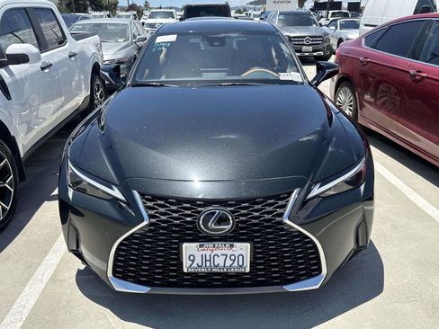 Used 2023 Lexus IS 300 w/ Comfort Package RWD image 15