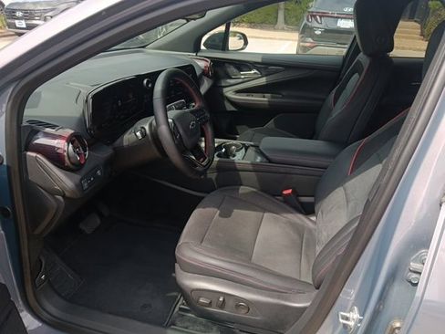 Used 2024 Chevrolet Blazer EV RS AWD/4WD image 4