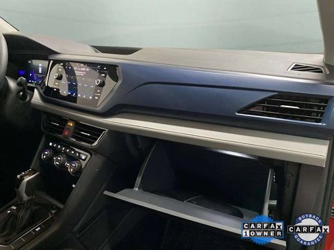 Used 2024 Volkswagen Taos SE image 86