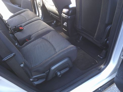 Used 2013 Dodge Journey SXT w/ Flexible Seating Group image 14