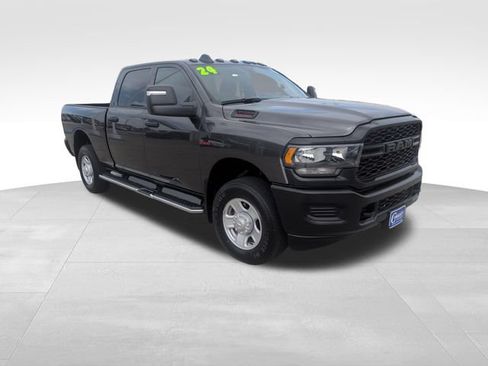 Used 2024 RAM 3500 Tradesman AWD/4WD image 8