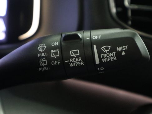 New 2025 Jeep Wagoneer L Series II w/ Convenience Group I image 32