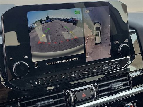 New 2025 Nissan Pathfinder Platinum w/ Cargo Package image 9