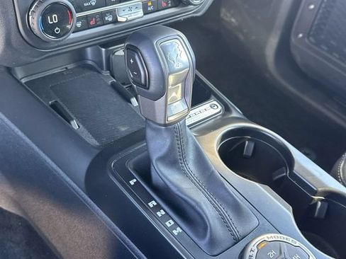 Used 2025 Ford Bronco Outer Banks AWD/4WD image 14