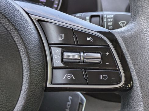 Certified 2023 Kia Forte LXS w/ LXS Technology Package FWD image 19