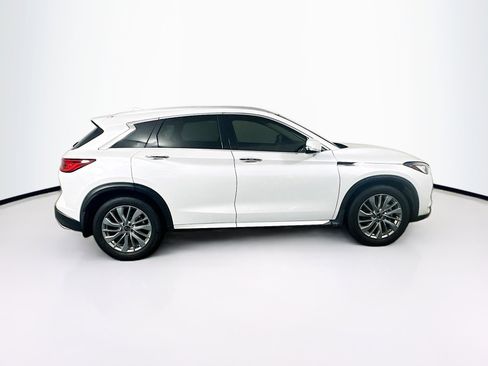 Used 2023 INFINITI QX50 Luxe image 10
