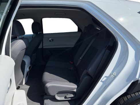 Used 2024 Hyundai Ioniq 5 SE RWD image 16