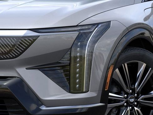 New 2026 Cadillac Optiq Luxury 2 AWD/4WD image 10