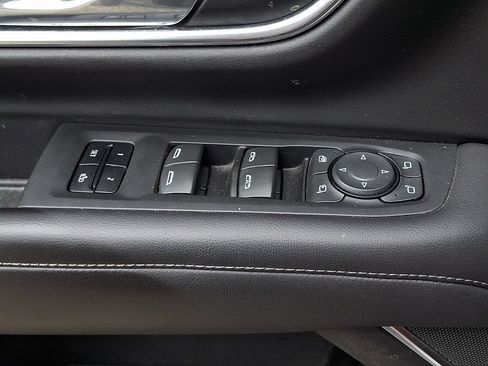 Used 2021 Chevrolet Tahoe LT w/ LT Signature Package AWD/4WD image 23