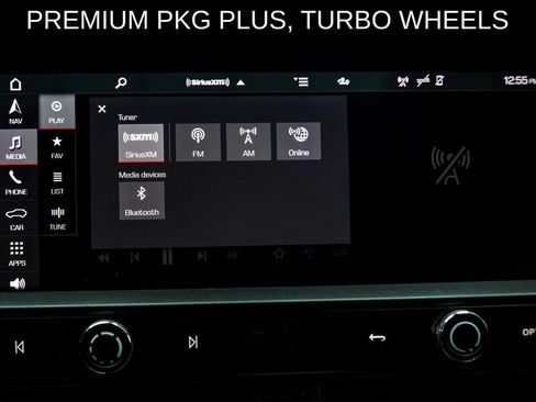 Used 2022 Porsche Macan AWD/4WD image 29