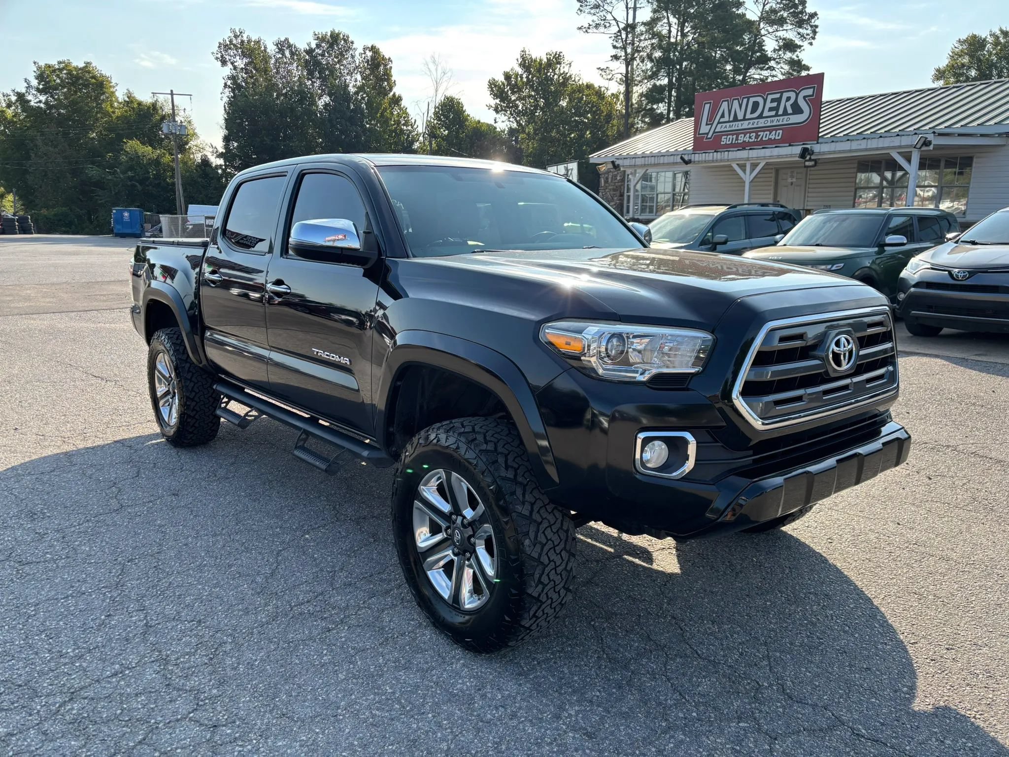 Used 2016 Toyota Tacoma Limited w/ Towing Package AWD/4WD image 7
