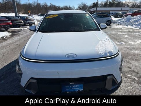Used 2025 Hyundai Kona SEL image 8