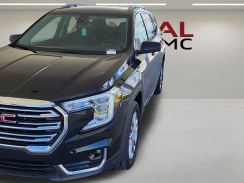 Used 2024 GMC Terrain SLT AWD/4WD image 16