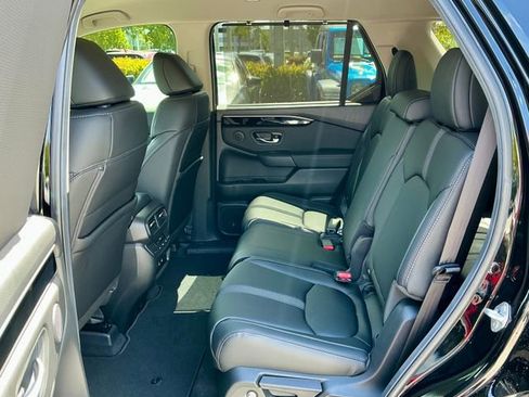 New 2026 Honda Pilot EX-L image 9