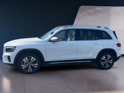 Certified 2026 Mercedes-Benz GLB 250 4MATIC image 2