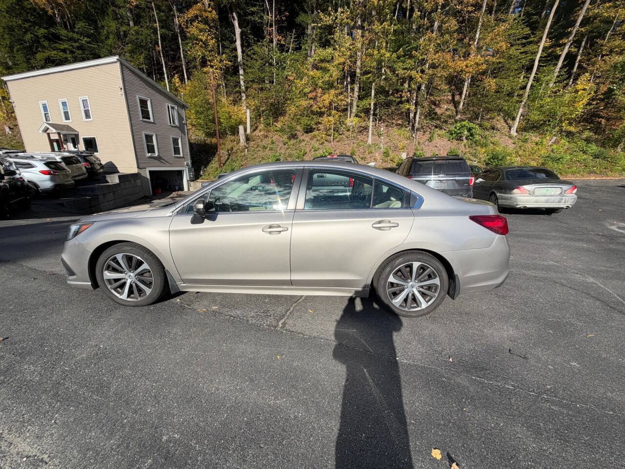 Used 2018 Subaru Legacy 3.6R Limited AWD/4WD image 5