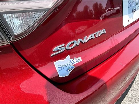 Used 2017 Hyundai Sonata Limited w/ Ultimate Package 02 FWD image 33